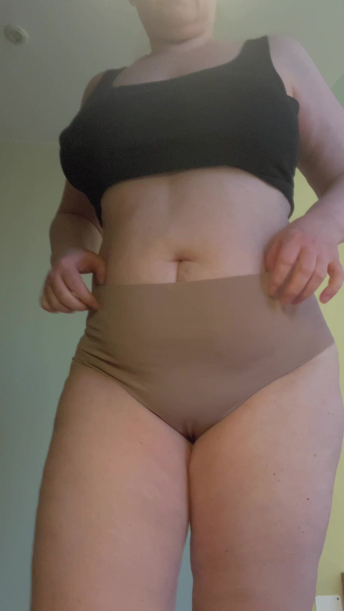 VikkiGeorgia: Cameltoe