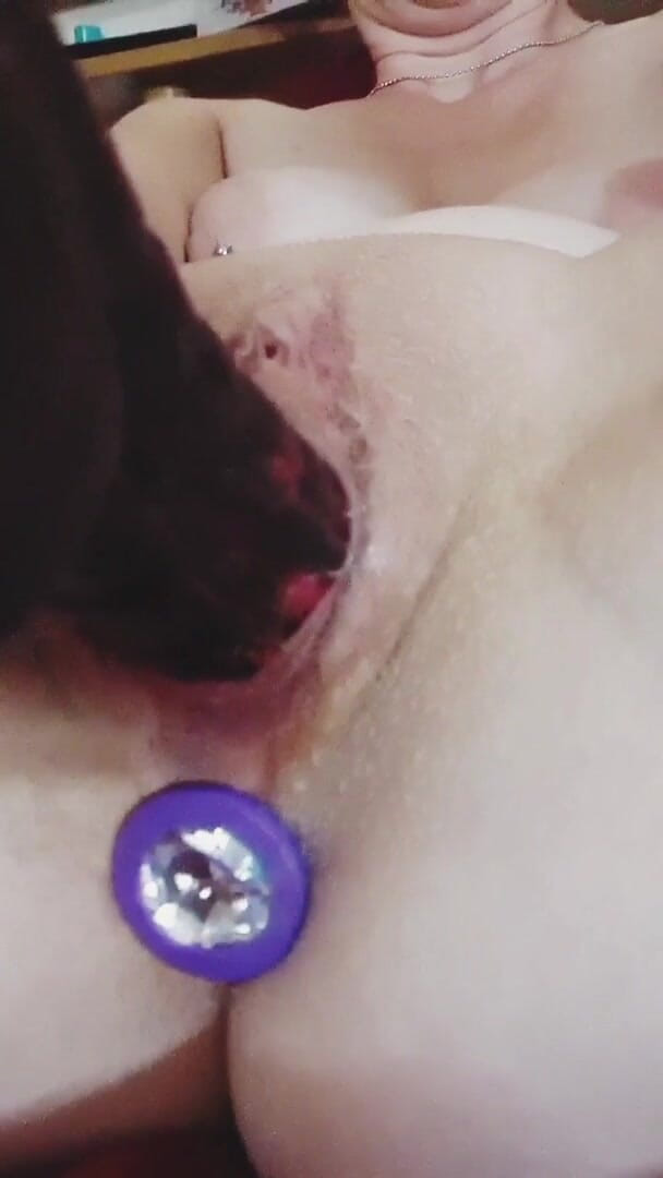 KittieNoOne: 내 엉덩이와 보지를 장난감으로