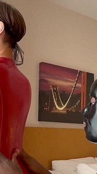 Låt min sub lysa min latex framför min man