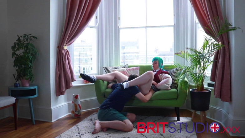 Brit Studio: British 18-year-old college girl gets eaten by her teacher then swallows...