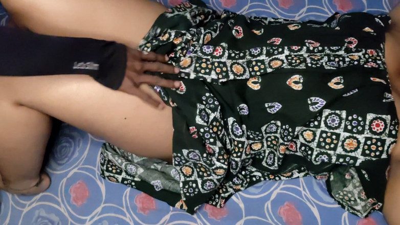 Sonamone07: Fată desi de 18 ani orgasm dur futând sex indian