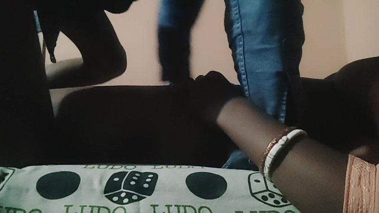 Soneya love: 인도 주부 섹스 비디오