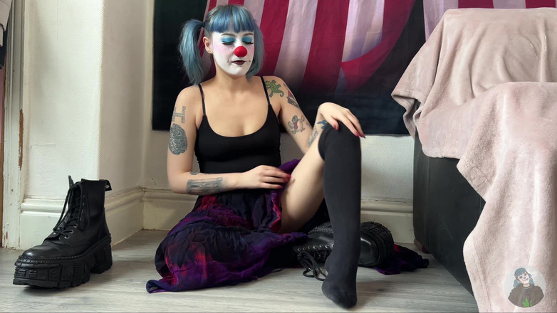 Alice Bean: Clowngirl Stompers