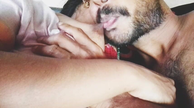 Skydreem1104: Malayalee Achayatti Tinu este suptă de achayanul ei