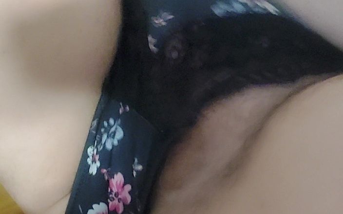 Rebecaxx: Masturbieren beim hardcore-porno gucken
