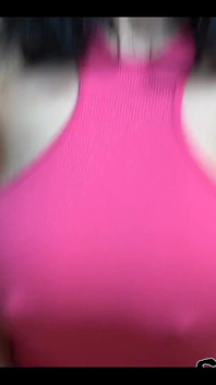 Esercizio fitness mattutino tette che rimbalzano e spingo alla finestra di vetro Le mie tette e capezzoli video 12:02