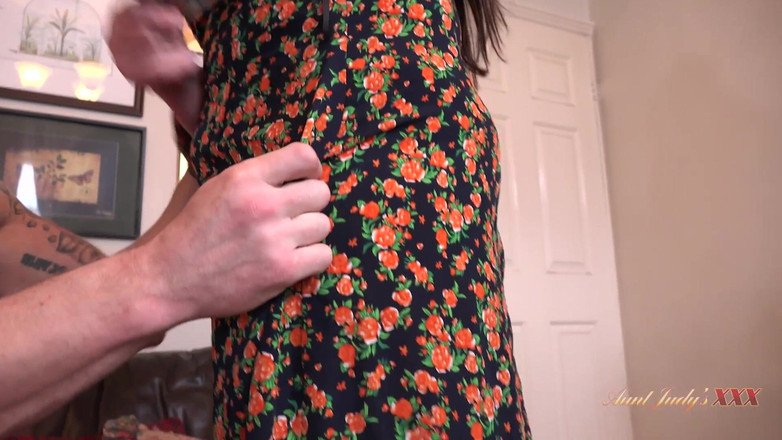 Aunt Judy's XXX: AuntjudysXXX - icona matura tettona josephine james scopa il giardiniere