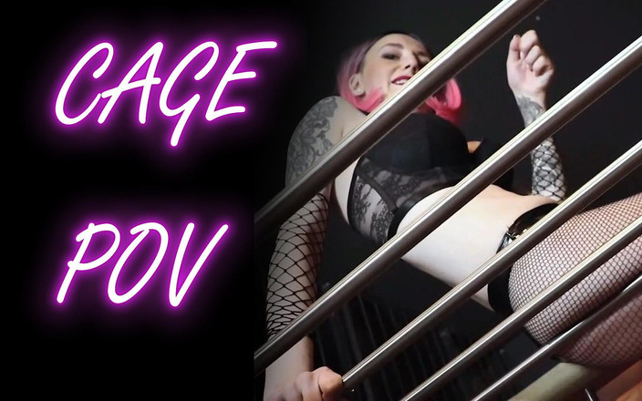 Lady_Angela: Lady Angela Cage POV Fängelsehålan Lår hög Stövlar fisknät femdom...