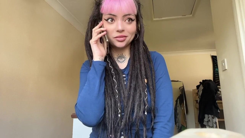 Bambi Fae: Babá Prenhada