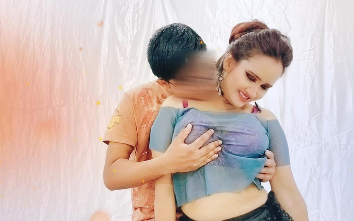 Sexwithsonia: Simran dělá románek se svým přítelem v jeho pokoji