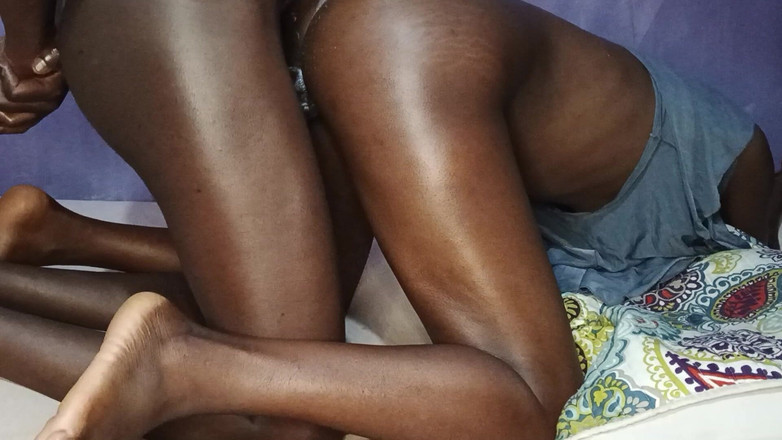 SPICYIT: मलाईदार डॉगी फक्किंग मेरी सौतेली बहन घर पर अकेले