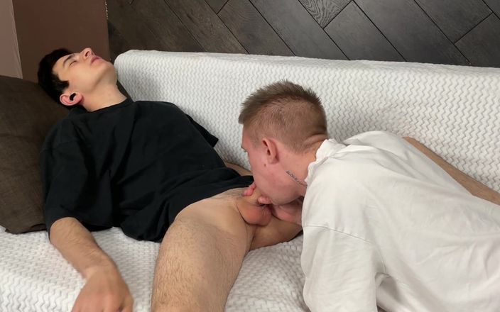 Ethan Lestray: I Suck Cock Young Guy