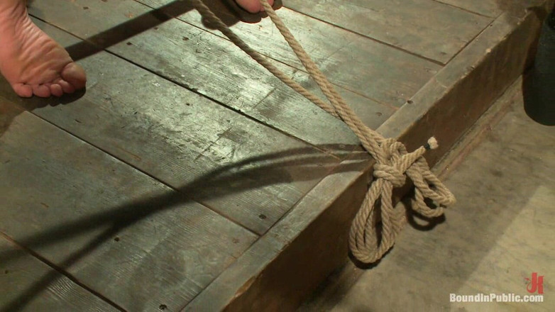 KINK men: Ảo tưởng tột đỉnh của Trent Diesel