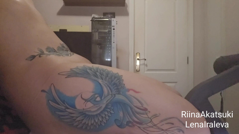 RiinaAkatsuki: Culturista arrapa che suda