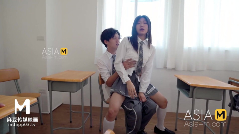ModelMedia Asia: ModelMedia Asia - iubita mea din campus cel mai bun videoclip...