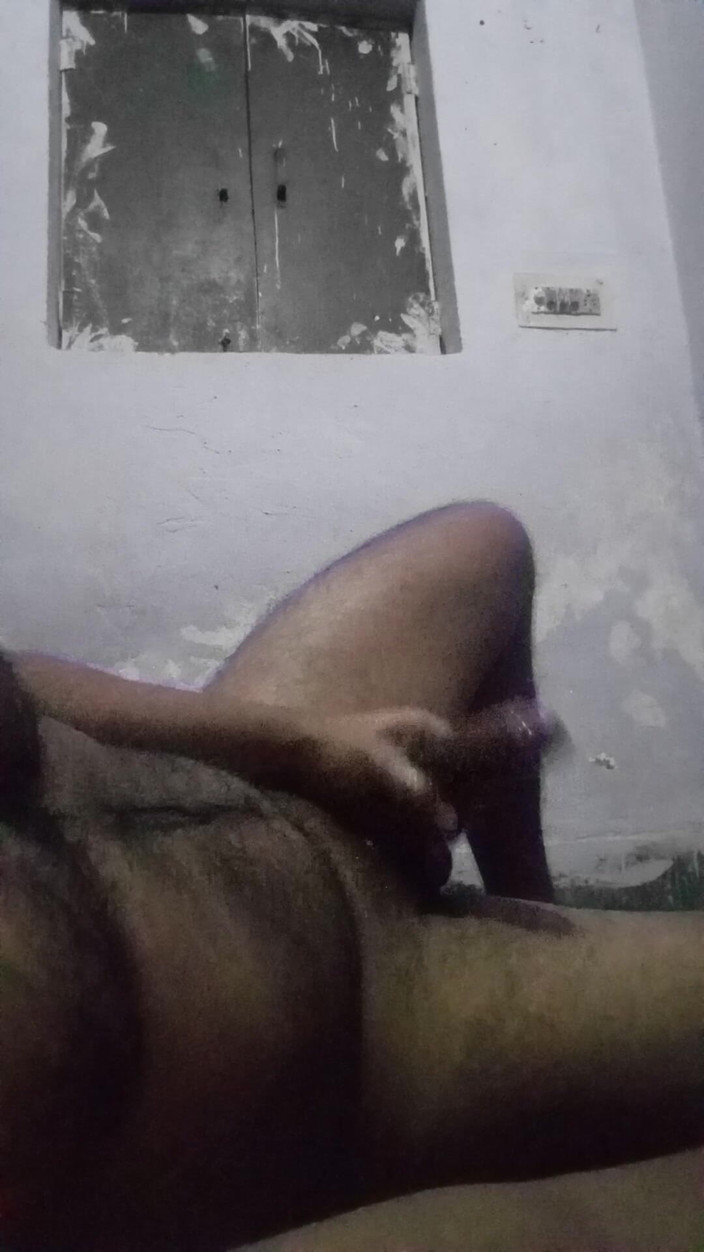 Raaz26d: Indian Boy Massaging with Oil and Masturbating His Big Big...