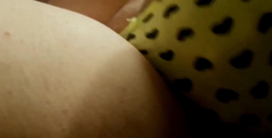 Nicoletta Embassi: Действительно мокрые трусики в магазине одежды