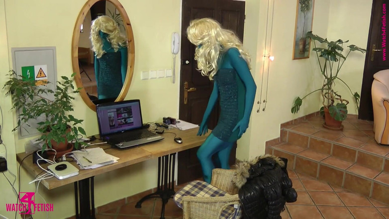 ZentaiDolls: Sarah pokazuje swoją miłość do fetyszu elastanu