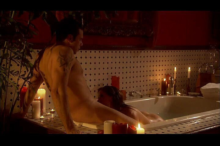 CBD Media: Грудастая натуральная великолепная брюнетка с идеальной киской скачет на большом хуе доктора