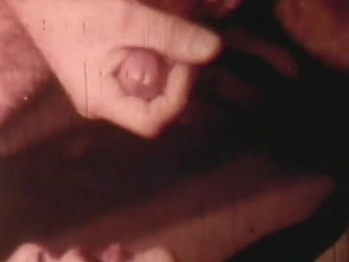 Vintage Usa: Wild vintage threesome for a nasty bitch
