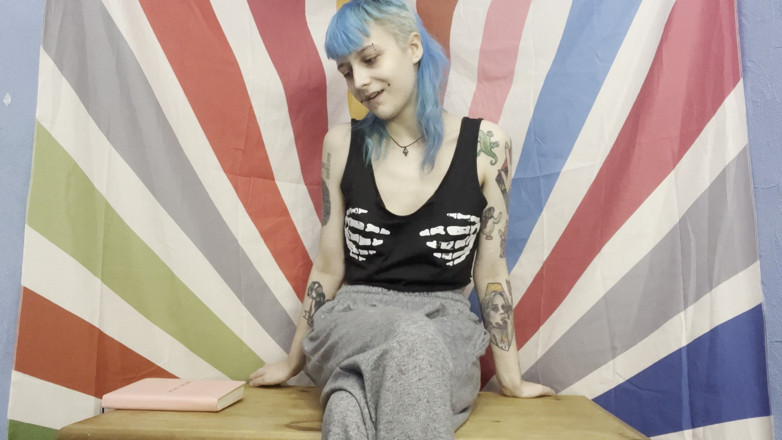 Alice Bean: Tělo páchnoucí fetiš Q a a