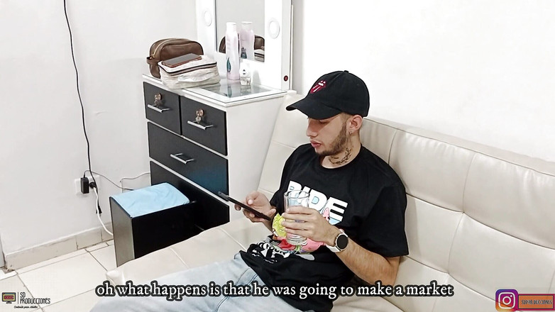 Vayolet: Nadržená děvka mé macechy miluje cítit můj velký penis v ústech -...