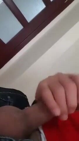 Horny Inn: Turkish Stepdaddy masturbate