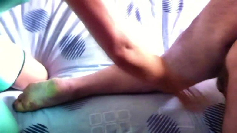 British Domination: Ballbusting esclave