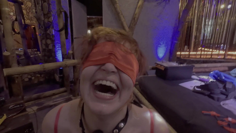 Elena917: Seks bdsm bareng cewek sybian sampai orgasme berkali-berkali di penjara...