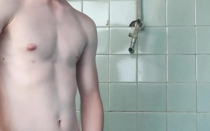 Ethan Alpha: Hot New Take Shower