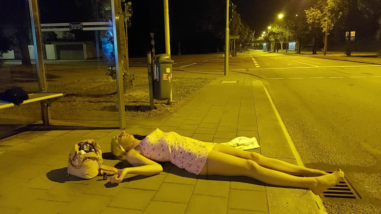 sweetfeet29: Noche en lindo vestido