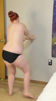 30 weeks pregnant dance and strip