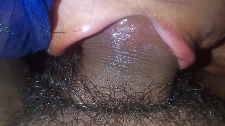 skkumari257: Drobná dívka Sexy Dívčí sání ptáka Mms