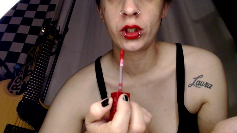 Abby Anna: Thick Red Lipstick Application