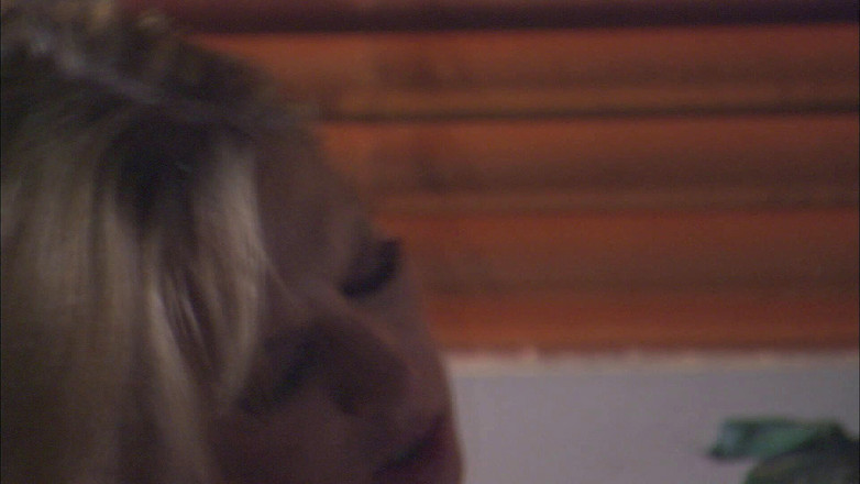 Miami Reality: 펠라 후 역카우걸 자세로 자지를 따먹는 거유 금발 걸레