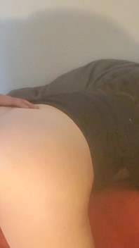 Mon gros cul sexy se fait baiser