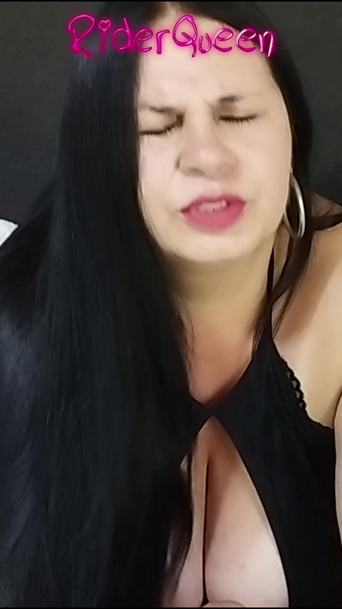 Only Riderqueen BBW Step Mom Latina Alone: Ficken zu riderqueen, dicker arsch, latina, bBW, MILF