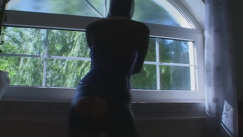 American Hardcore xxx: Rocco Trainer Troie BDSM in Un'orgia Di Bondage in Lattice