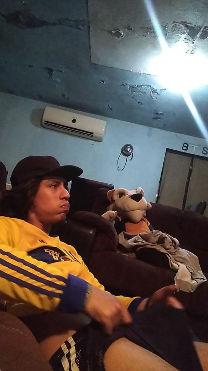 AlexAlejandro13: Jucăm în dimineața devreme