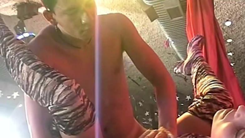 NAUGHTYPOLSKA: La milf bionda riccia felina cavalca selvaggiamente un grosso cazzo