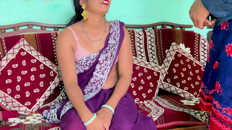 Raniki chut: Indian Desi Bahu Enjoying Sex Moments with Sasur in Bedroom...
