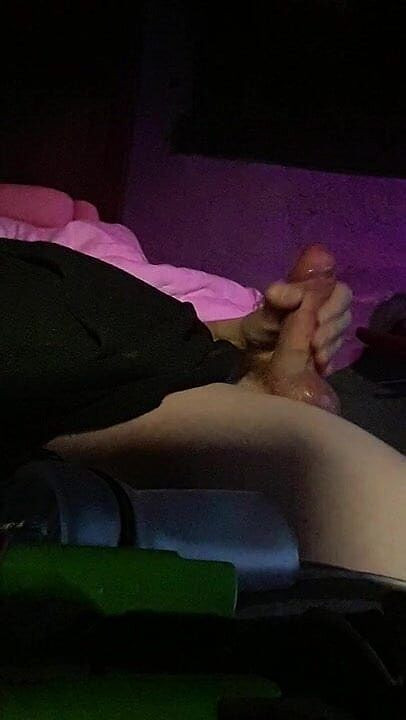 Tiffany Ciskiss: बड़ा गोरा लंड मेरे मोटे लंड को जैकिंग कर रहा है