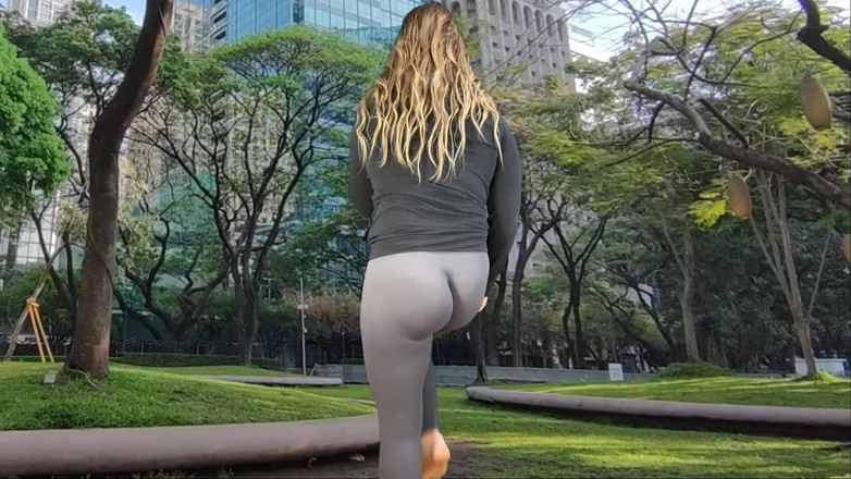 Lucas Nathan King: Velký bublinový zadek blikající