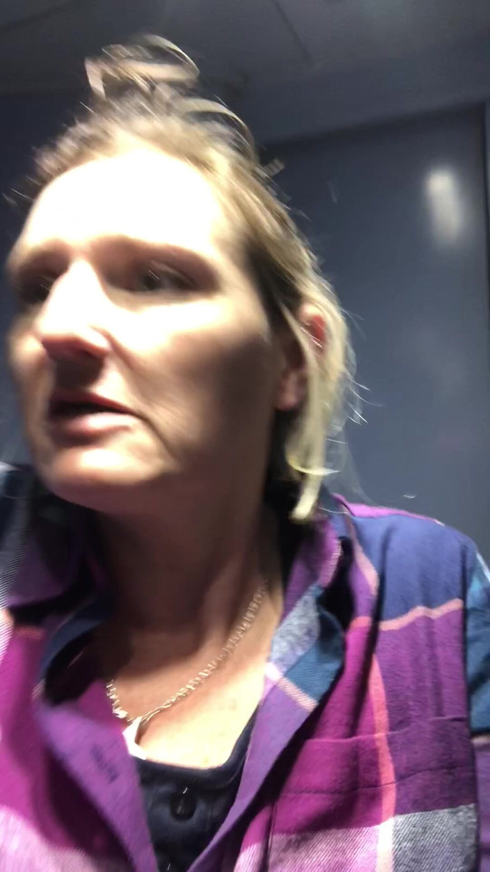 Pissing Paradise: Choo-choo Мочитися