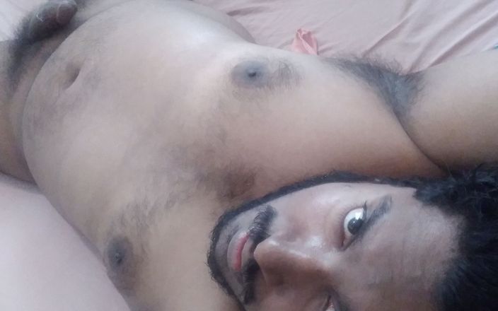 Sexy Miguel: Cewek sange ini lagi asik ngentot kontol habis-habisan sampai matanya...