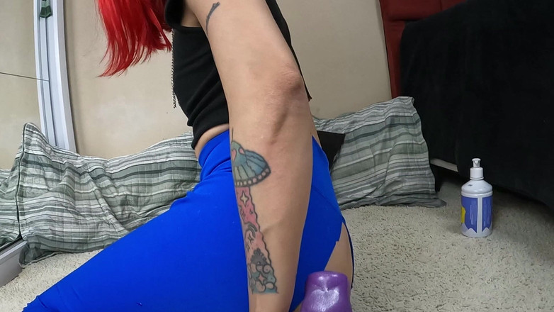 SatanicCandy: Godzilla détruit le trou du cul de petite nana jusqu’à...