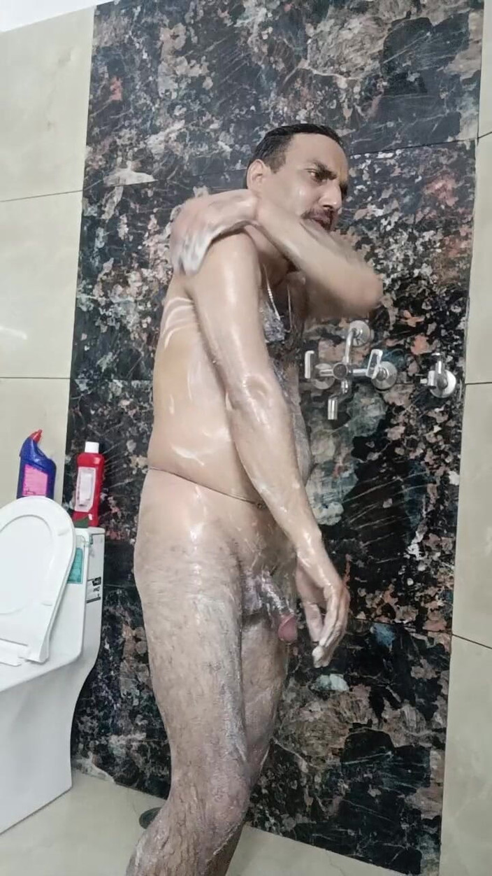 Rajasthani-old-lover: Desi muž ve sprše