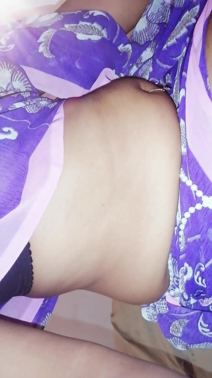 Tina Baby: La mia cameriera ha delle abitudini interessanti da succhiare parte 1