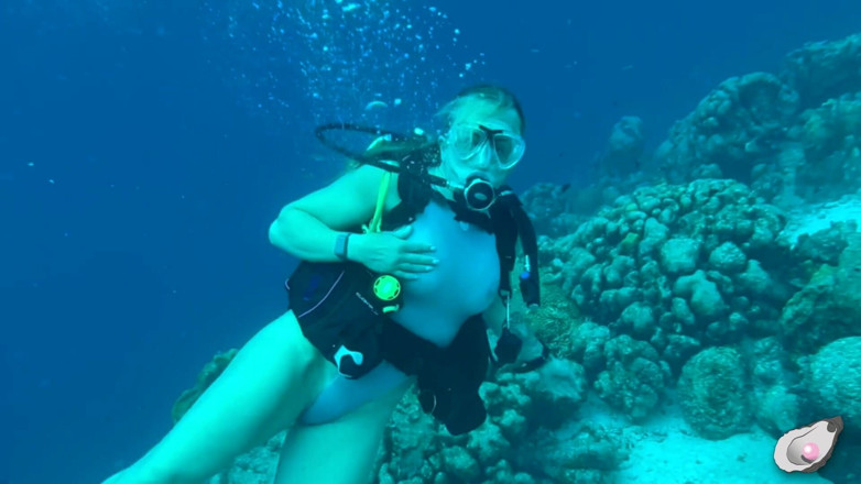 Mistress Pink Pearl: Alleinzeit in Bonaire