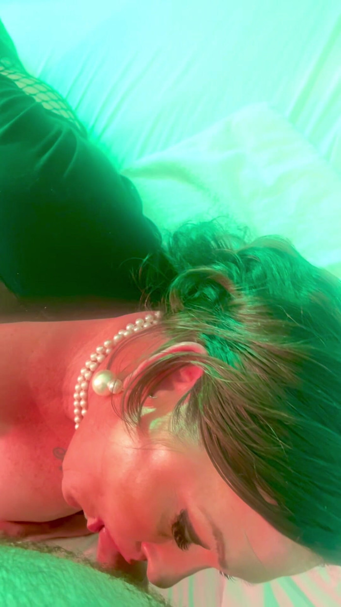 SanDiego8383: 全くの他人に顔に射精させる